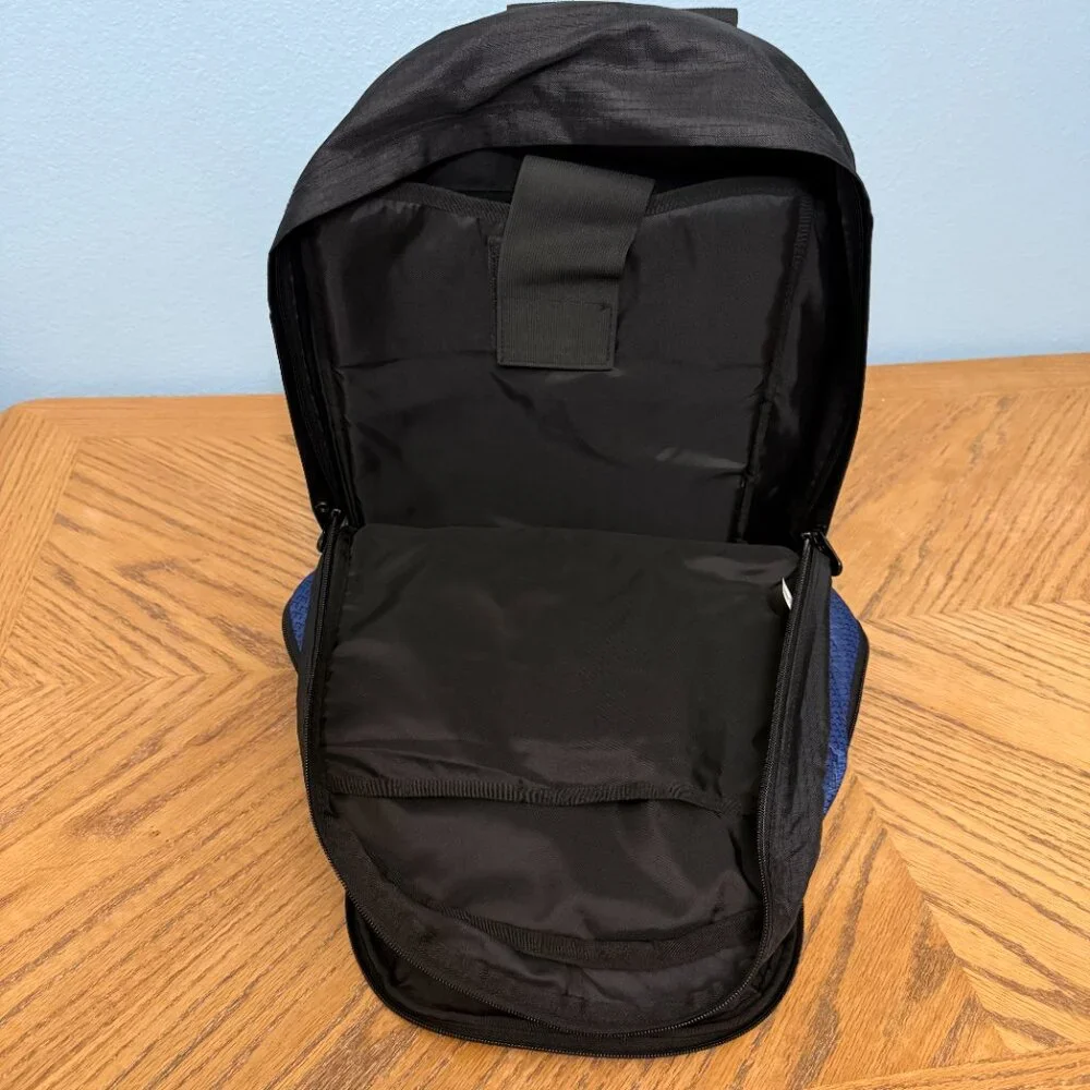 Dell Laptop Computer Backpack - Picture 7 of 12